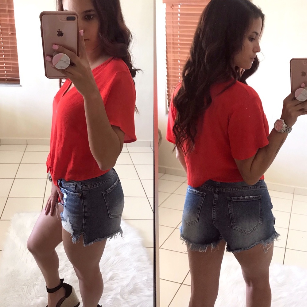 LAST 1 // 🆕 ‘CALYPSO’ Bright Red Blouse - Picture 2 of 2
